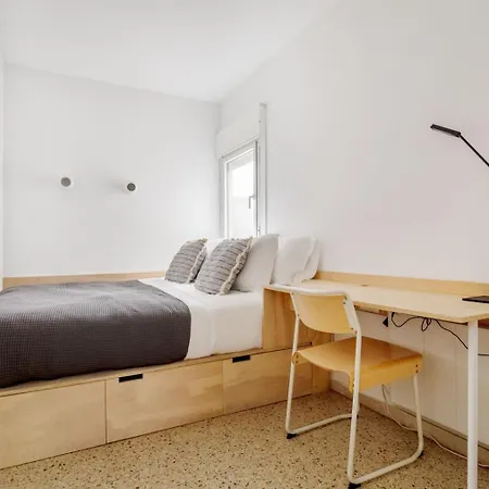 Poble Sec 3br W Balcony Mountain Views Bcn-109 * 바르셀로나