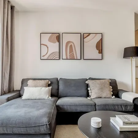 Poble Sec 3br W Balcony Mountain Views Bcn-109 * 바르셀로나